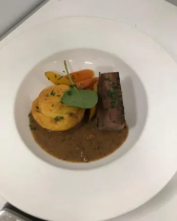 Hotel Restaurant Les Voyageurs Montaigu-Vendee