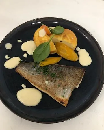 Restaurant Les Voyageurs Hotel Montaigu-Vendee