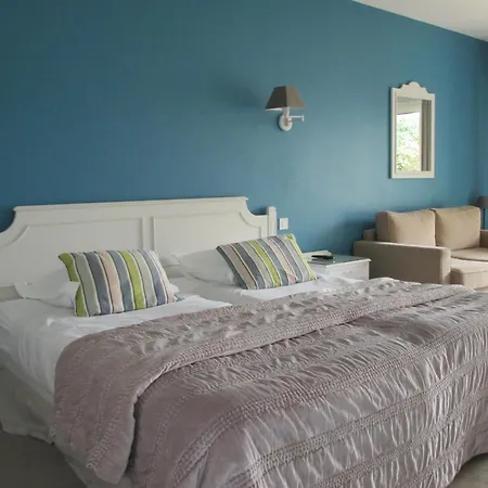 Hotel Restaurant Les Voyageurs 3*