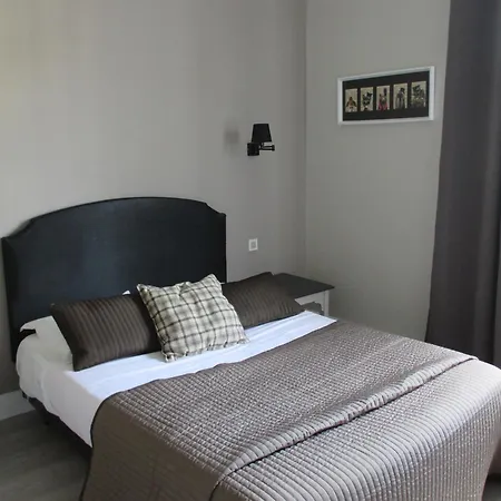 Restaurant Les Voyageurs Hotel Montaigu-Vendee