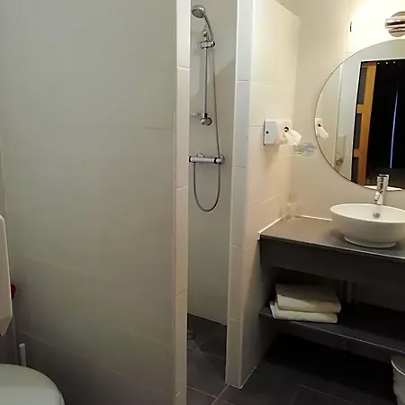 Restaurant Les Voyageurs Hotel Montaigu-Vendee