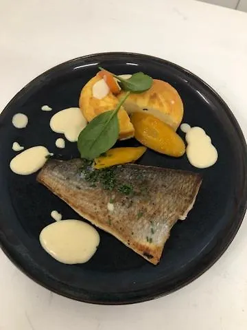 Restaurant Les Voyageurs Hotel Montaigu-Vendee