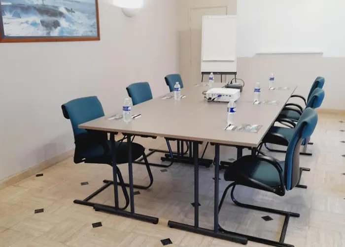 Hotel Restaurant Les Voyageurs 3*