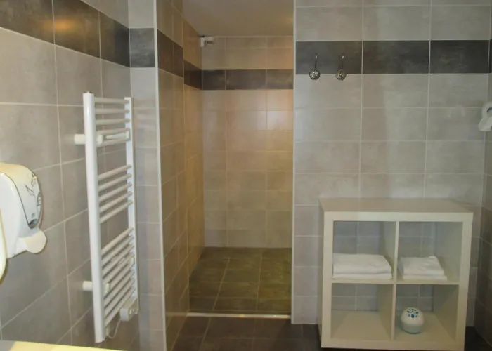 Restaurant Les Voyageurs Hotel Montaigu-Vendee